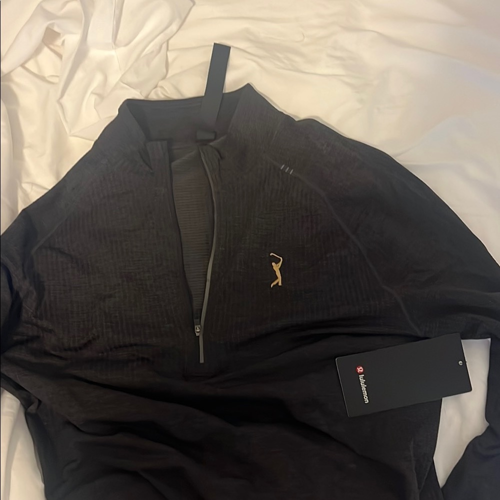 Black Half-Zip Pullover ( Special Edition From The Players)